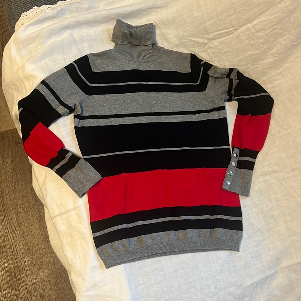 Turtle neck shirt